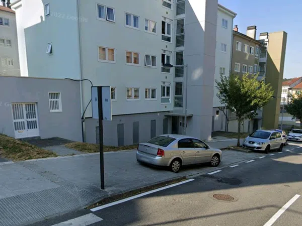 Piso en calle de Boiro, 4