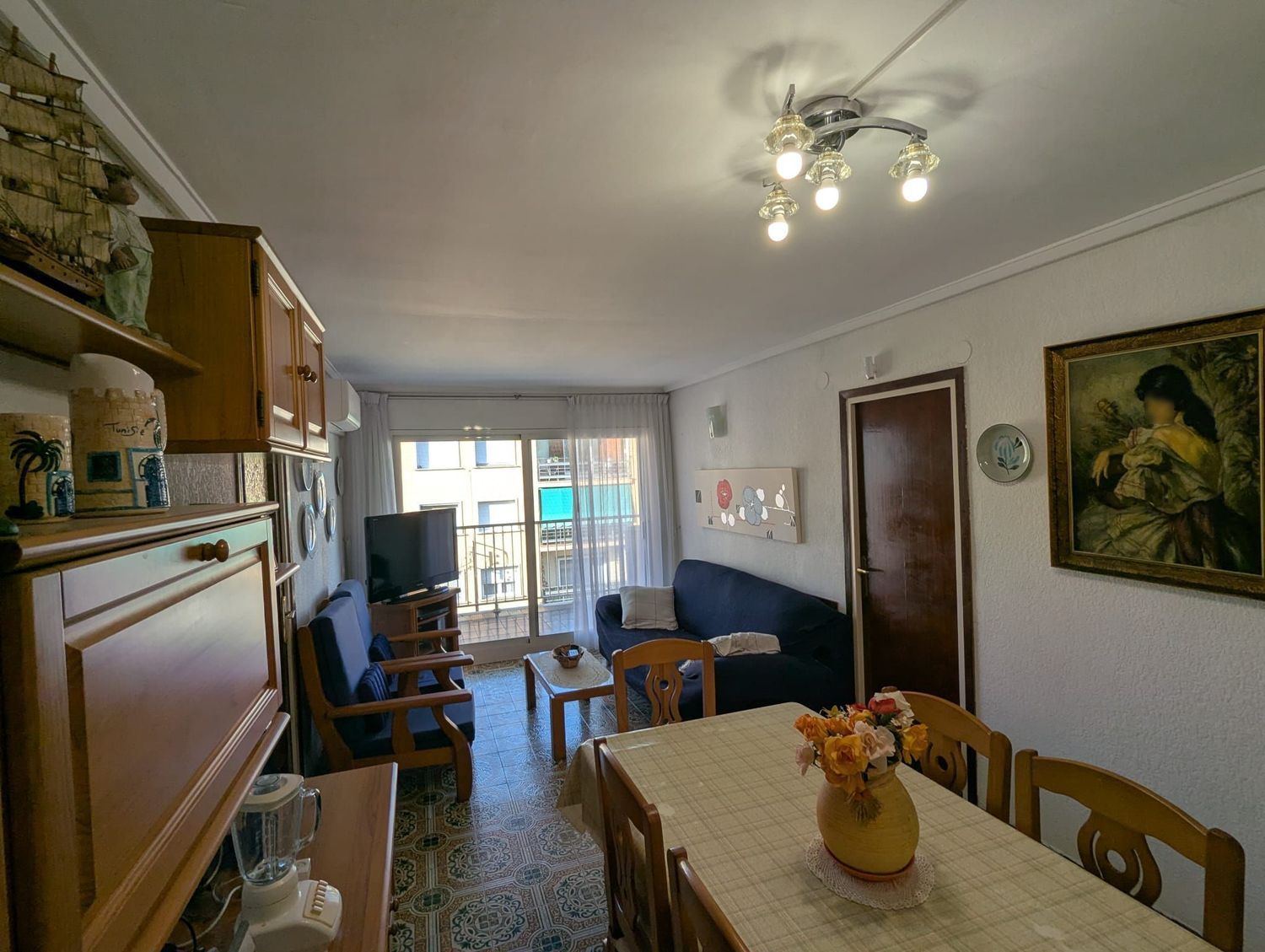 Piso en calle de Lluís Companys, 82 - Foto 2