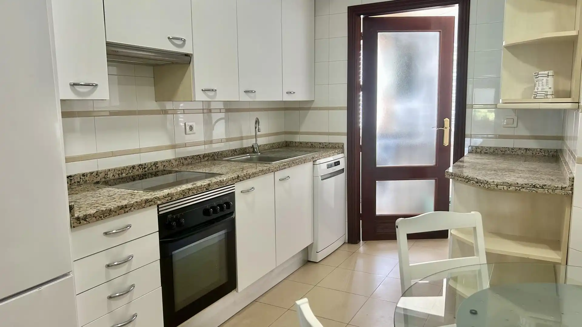 Piso en  Avenida Reyes Católicos Núm. - Foto 18