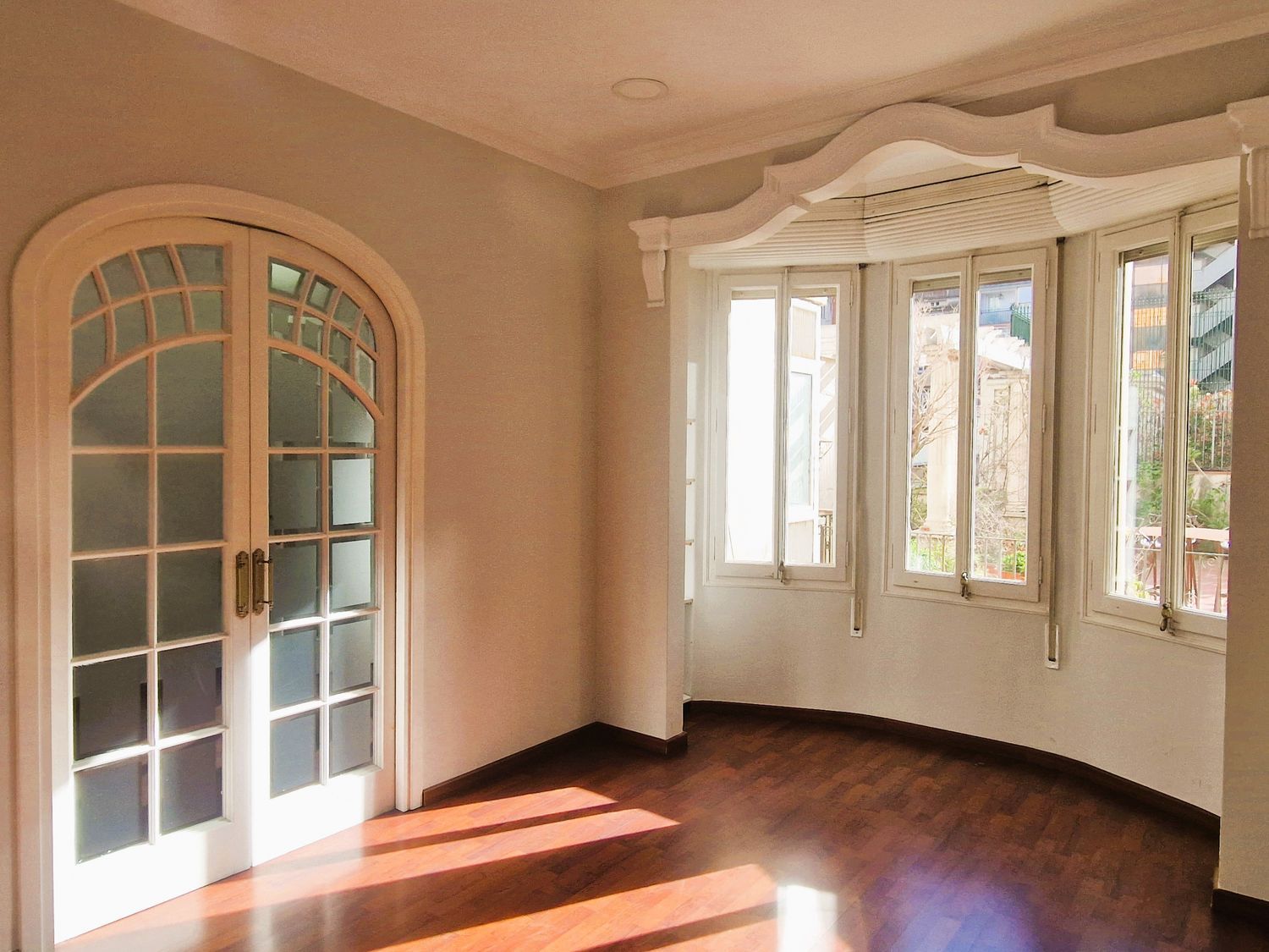 Piso en calle d'Enric Granados, 155 - Foto 1