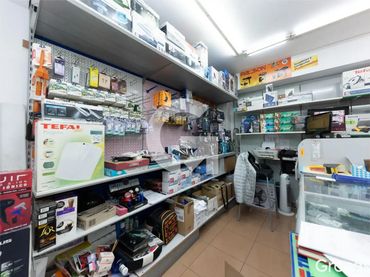 Local comercial en  Carrer de Guifré 103 - Foto 4