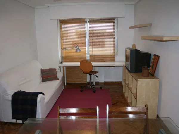 Piso en calle del Cardenal Cienfuegos, 10