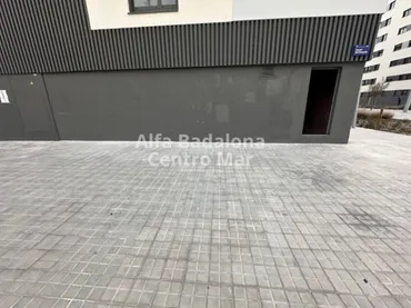 Local comercial en Badalona - Foto 16