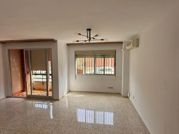 Piso en calle Doctor Escobar Delmás, 3