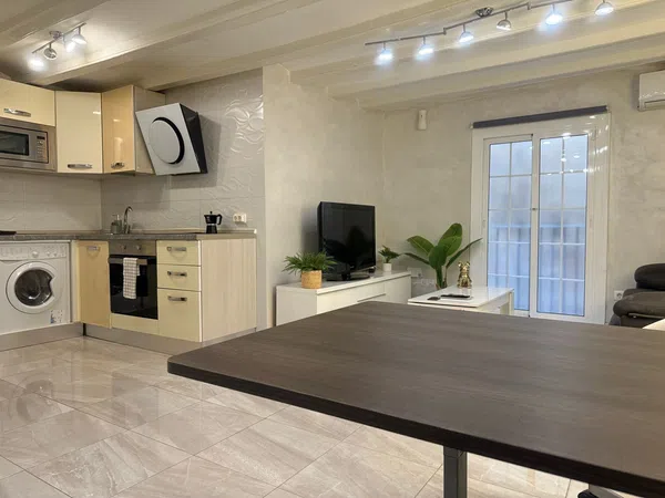 Estudio en calle dels Salvador, 5