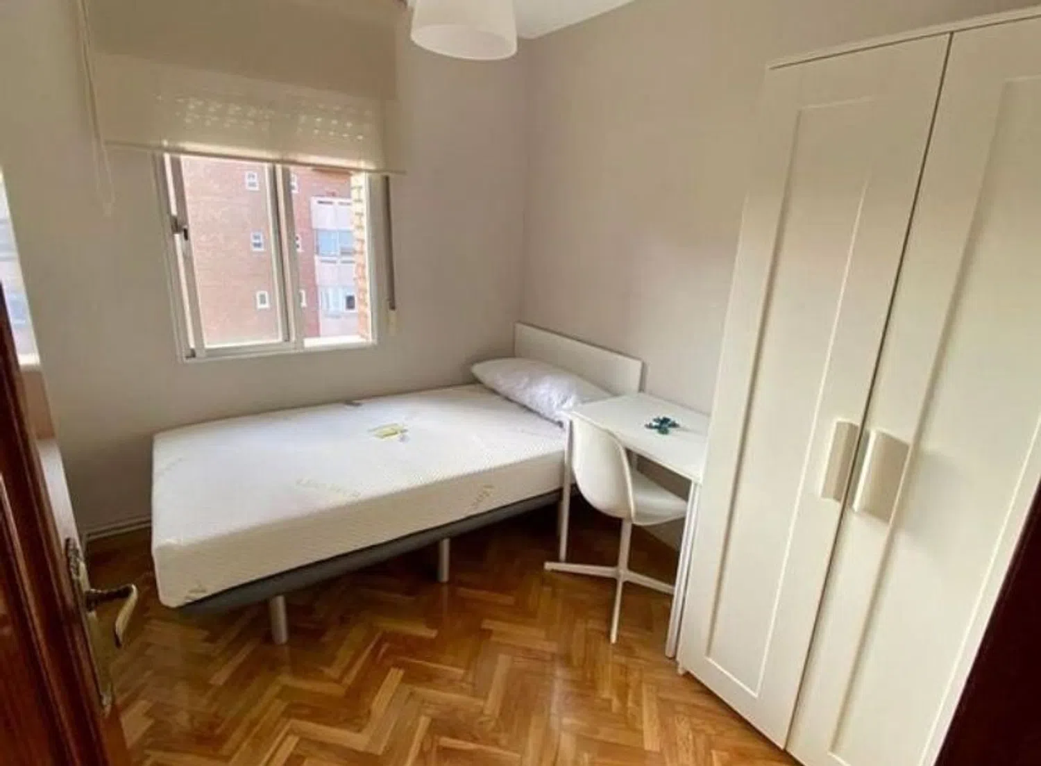Estudio en calle de Guifré, 107 - Foto 4