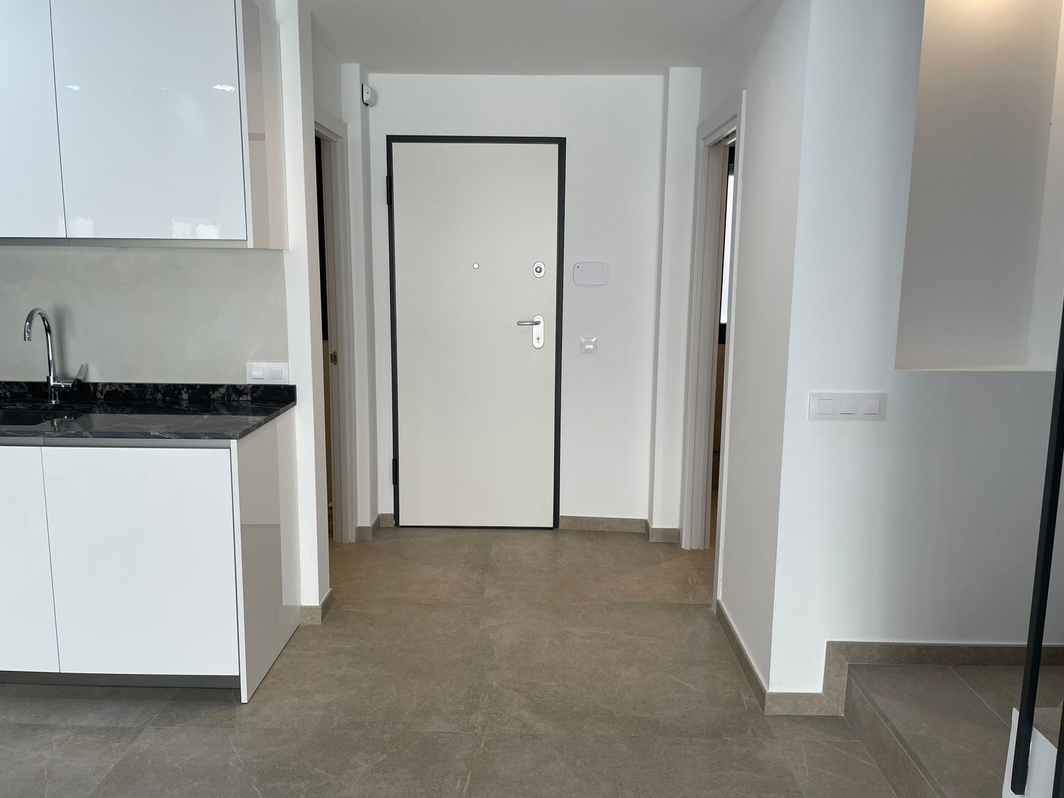 Chalet adosado - Foto 2