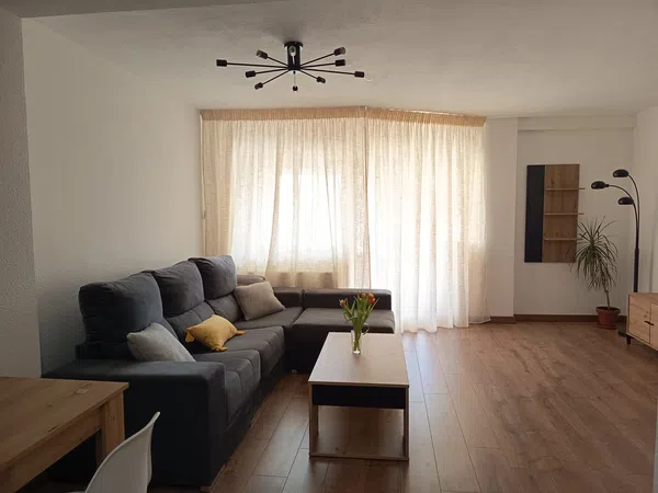 Piso en calle General Moscardó Guzmán, 8 - Foto 1