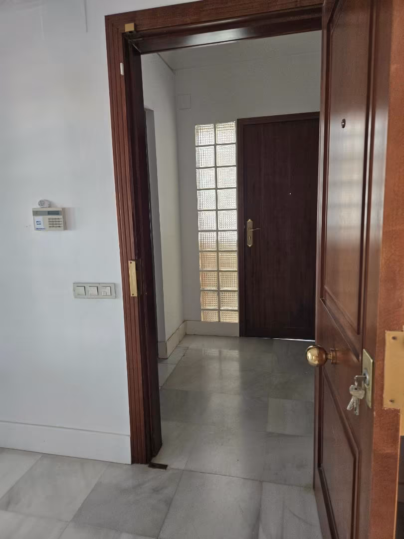Piso en  Carrer de Cavanilles 10 - Foto 2