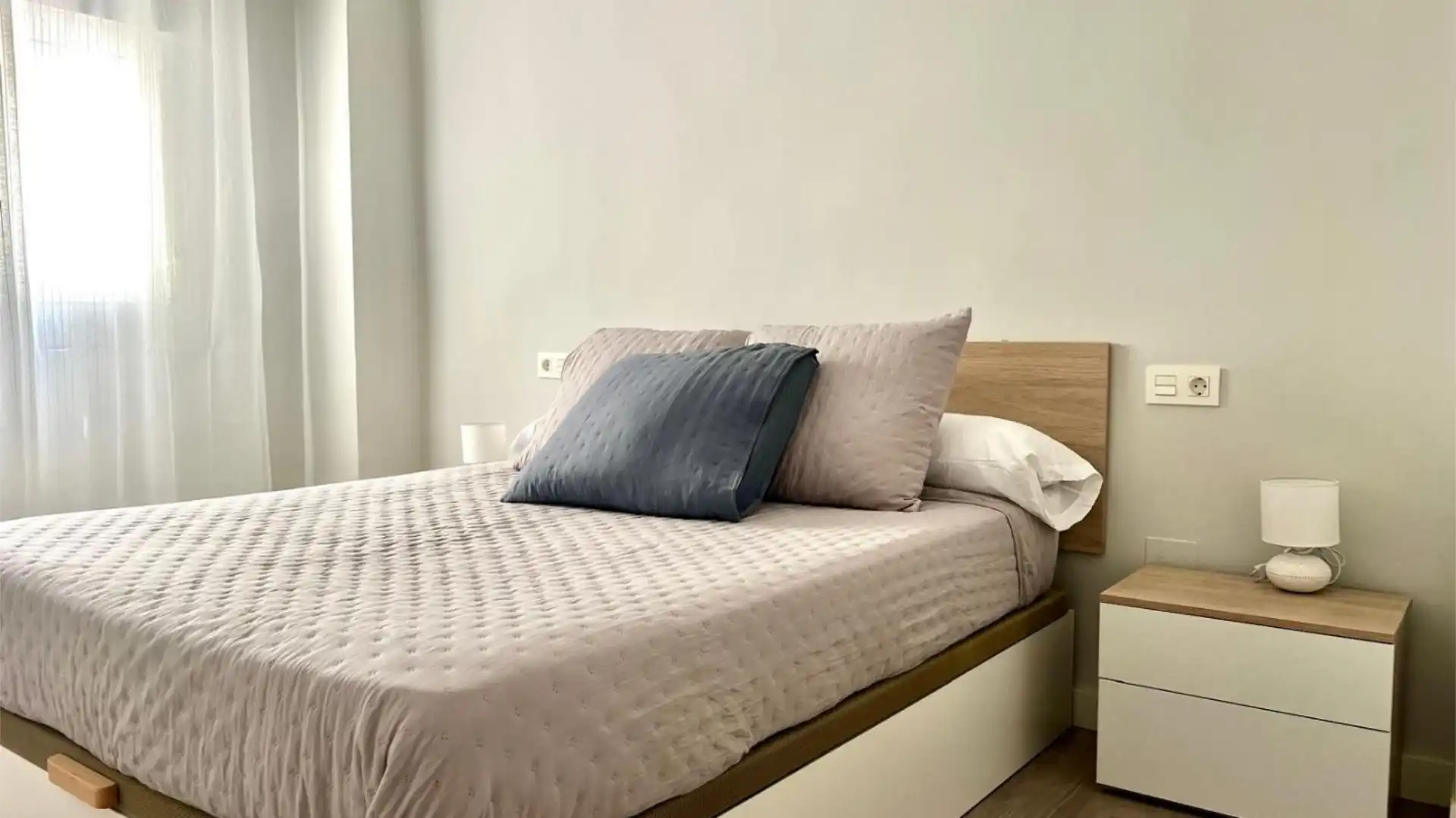 Piso en  Carrer de Roger de Flor 43 - Foto 8