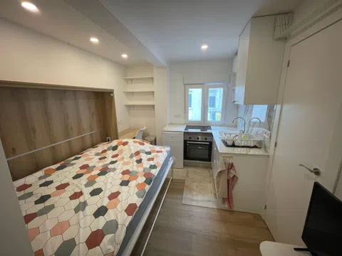 Estudio en Carrera de la Fonteta de Sant Lluís, 34