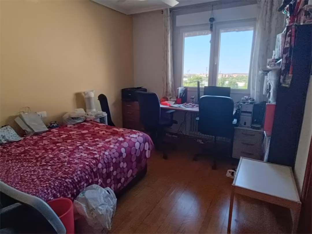 Piso en  Calle de Puentelarra 58 - Foto 9