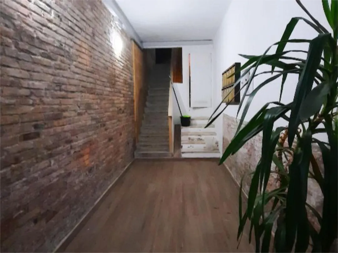 Piso en  Carrer de Josep Sangenís 46 - Foto 3