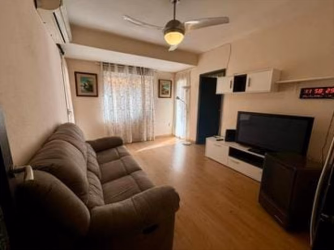 Piso en  Carrer Sidi-Ifni 11 - Foto 3