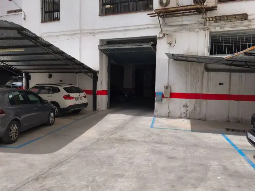 Garaje en  Calle Recogidas 55 - Foto 4