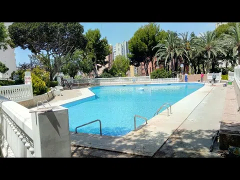 Piso en avenida Montecarlo, 22