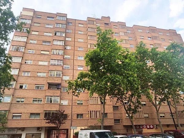 Piso en Calle del Doctor Julián Sanz Ibáñez, 52 - Foto 1