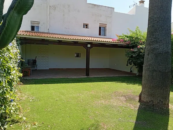 Chalet adosado en Urbanización el Ariscal, 1 - Foto 1