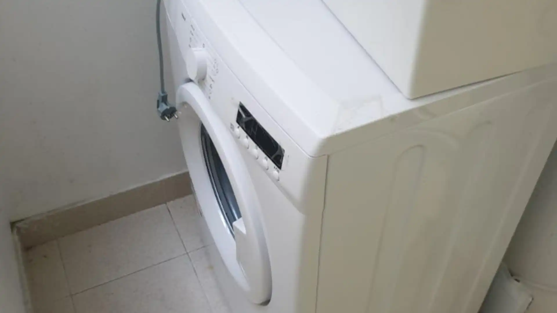 Piso en  Avenida Rosalía de Castro 78 - Foto 9