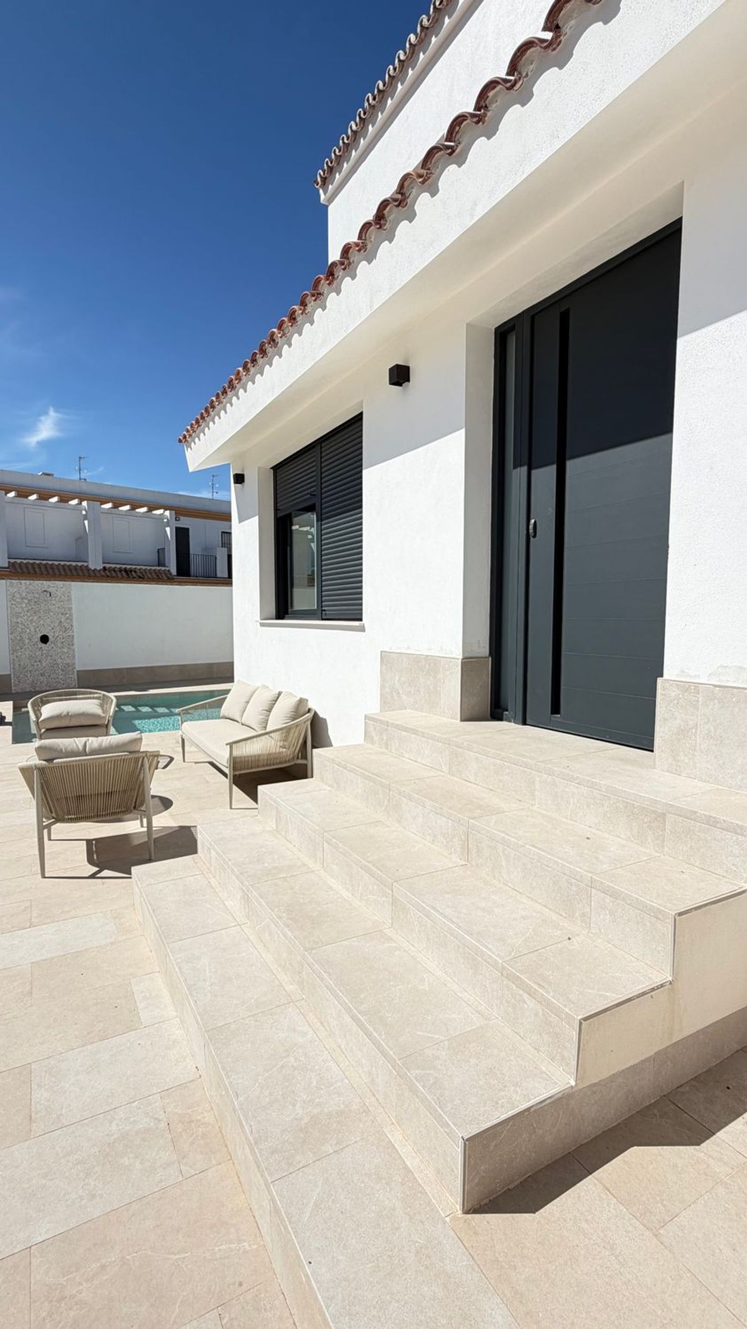 Chalet adosado en Mairena del Alcor - Foto 8