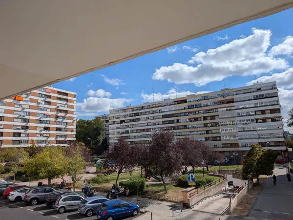 Piso en calle Isla de Tavira, 22