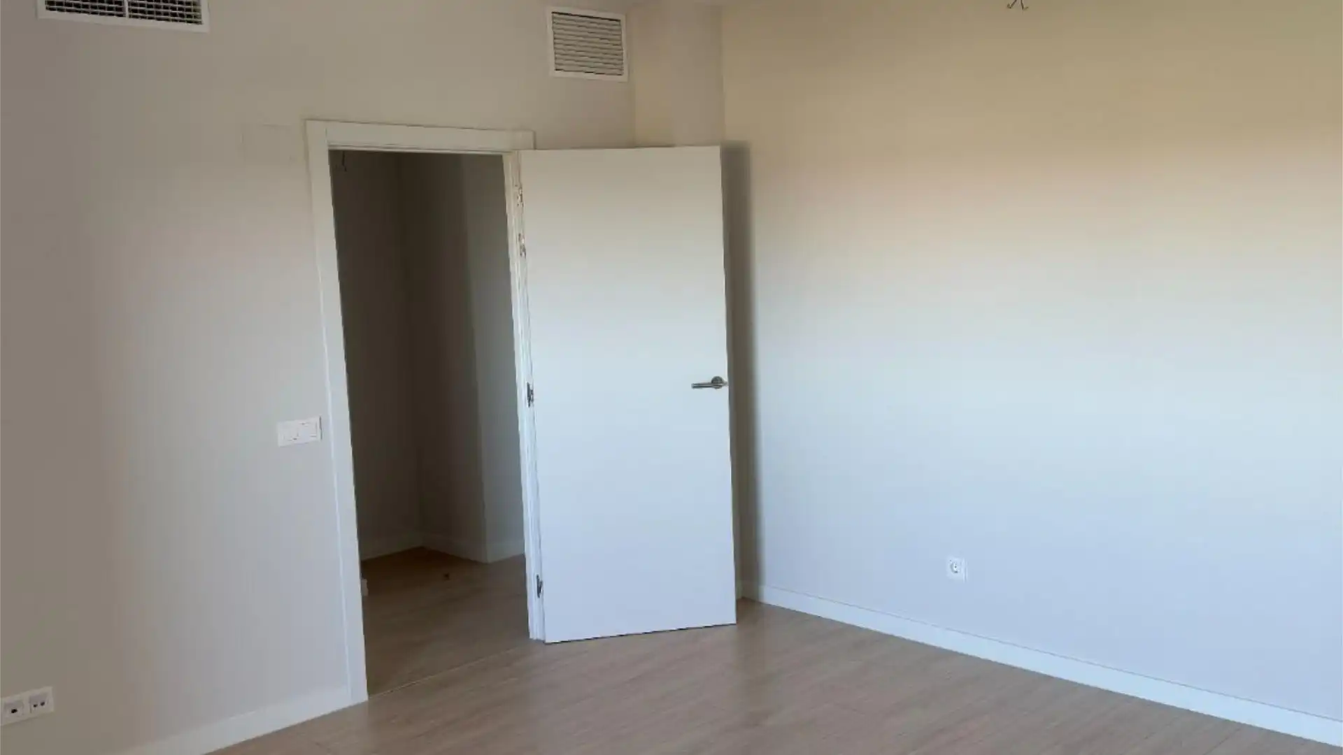 Piso en  Avenida Felipe González Márquez 8 - Foto 13