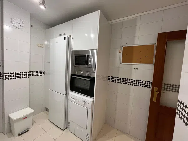 Piso en Calle Camilo José Cela, 5, Buhaira - Huerta del Rey - Foto 2