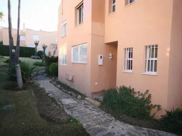 Chalet adosado en avenida Pernet s/n - Foto 3