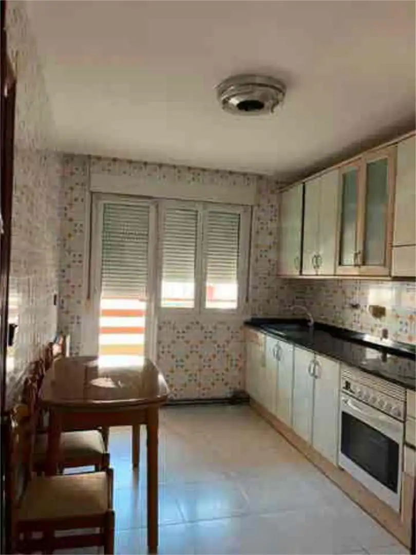 Piso en Colindres - Foto 4