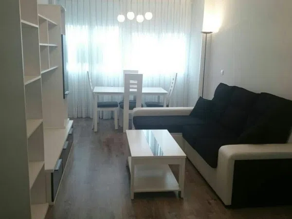 Piso en calle de Ferraz, 20