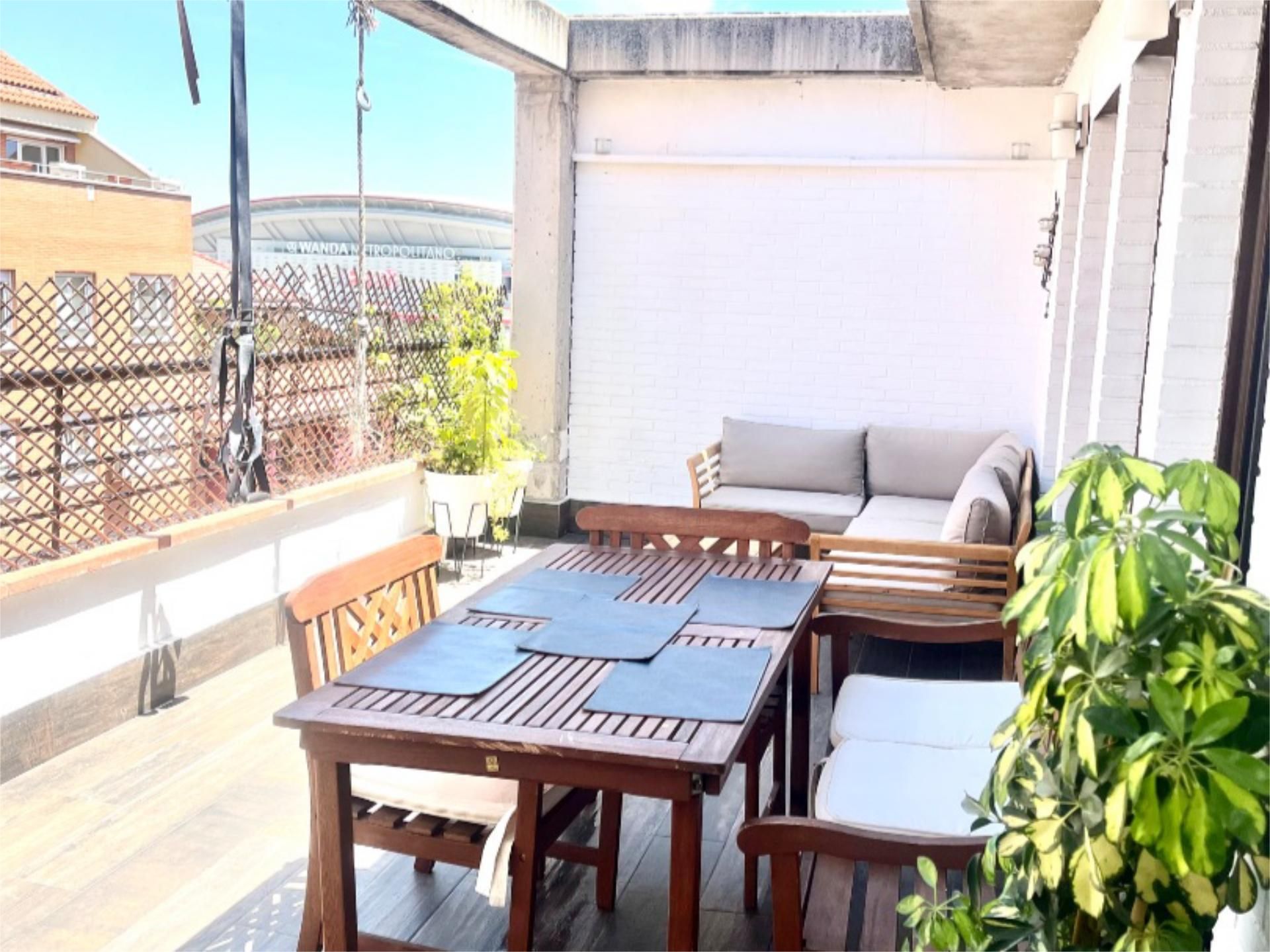 Piso en  Calle de María Sevilla Diago 36 - Foto 8