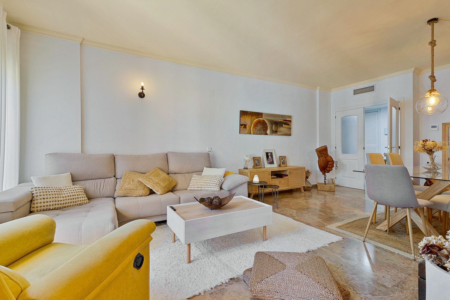 Piso en avenida Santiago de Compostela s/n sn - Foto 1