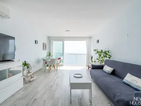 Piso en avenida de Villajoyosa, 9