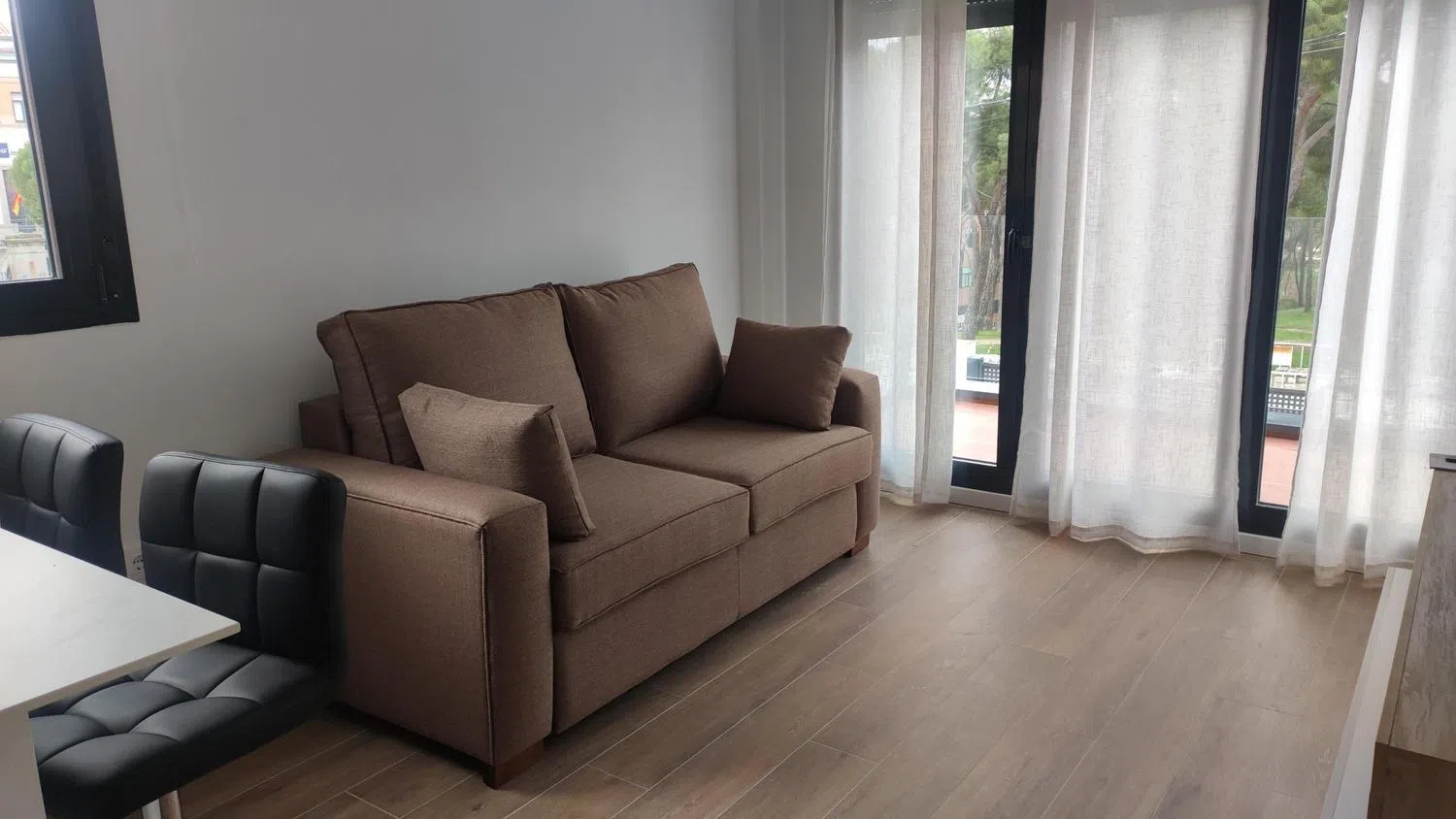 Piso en calle de los Pirineos, 49 b - Foto 1