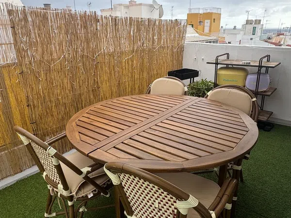 Casa independiente en calle Melchor Cano, 12