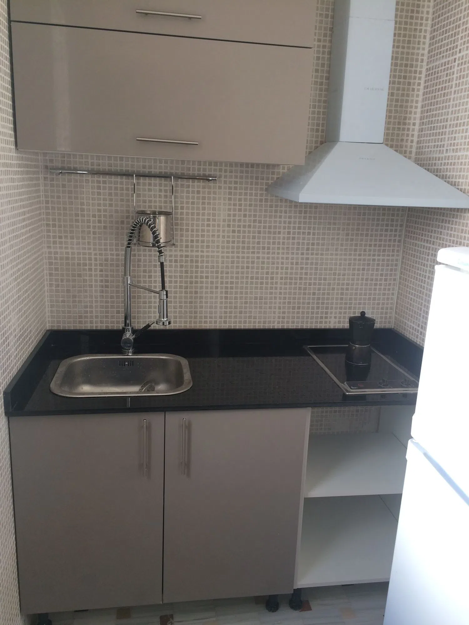 Estudio en calle de Churat i Saurí, 9 - Foto 3