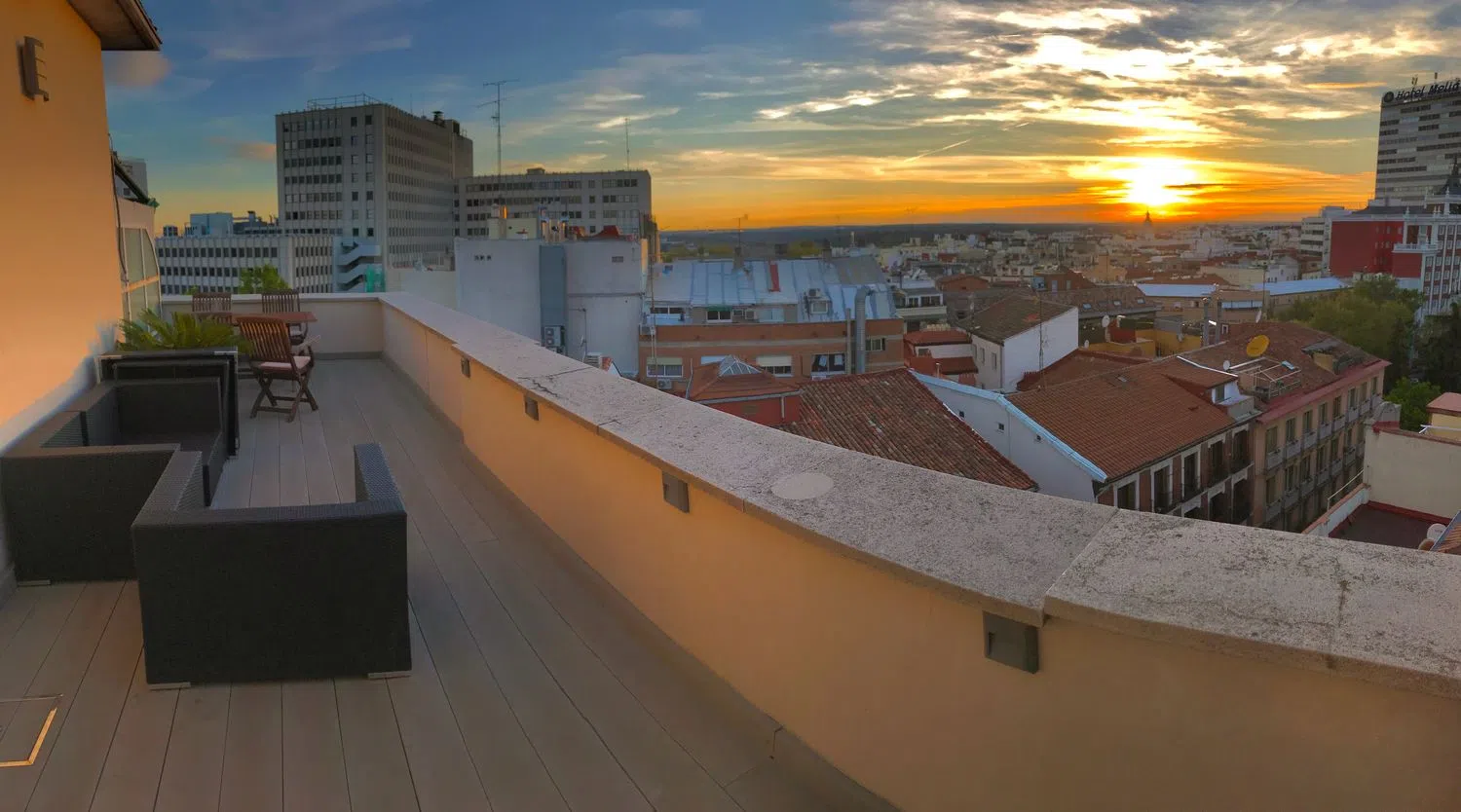 Ático en calle del Conde Duque, 1 - Foto 1