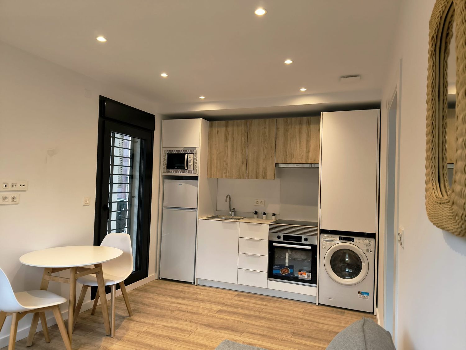 Piso en calle Iniestas, 12 bajo D - Foto 4