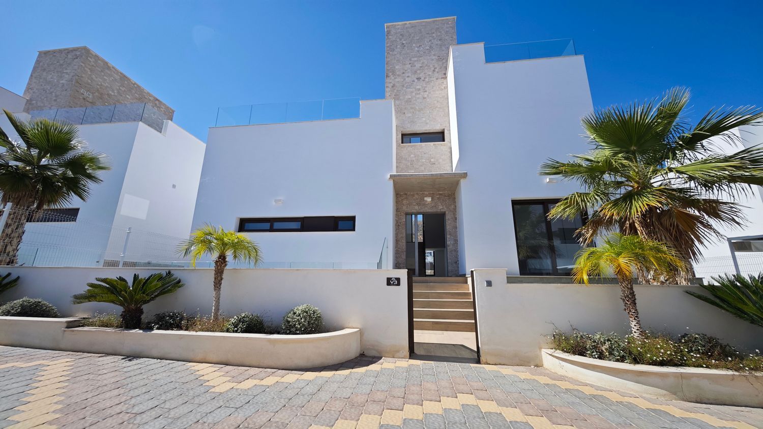 Casa independiente en calle d'Equador, 15 - Foto 2