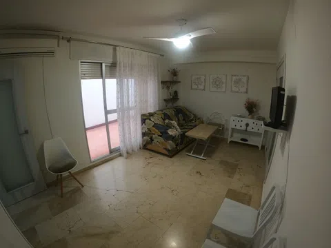 Estudio en calle Villa de Rota, 7