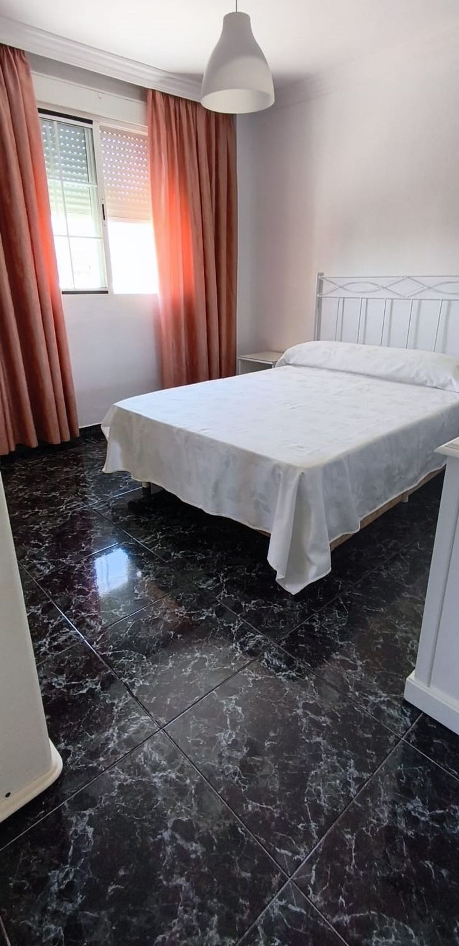 Piso en Plaza Valentin Ortigosa, Los Guindos - Parque Mediterráneo - Santa Paula - Foto 16