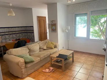 Planta baja en  Carrer de Lleó 53 - Foto 1