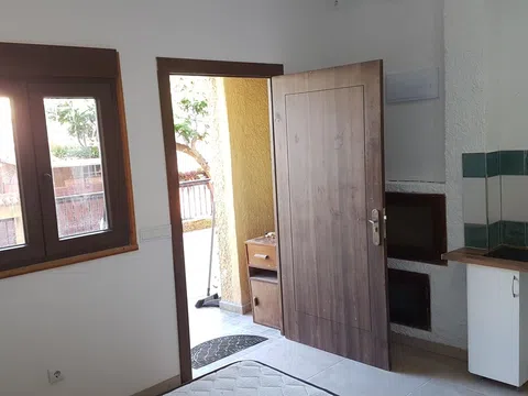 Estudio en calle Jose Blasco Robles, 5