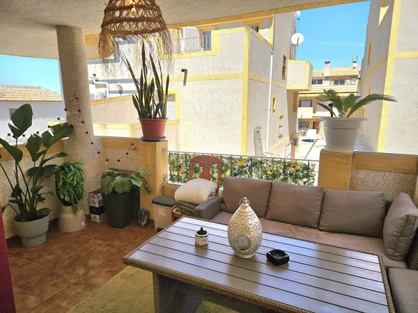 Chalet pareado en Calle Leman, 5, Zona Lago - Los Almendros - Foto 9
