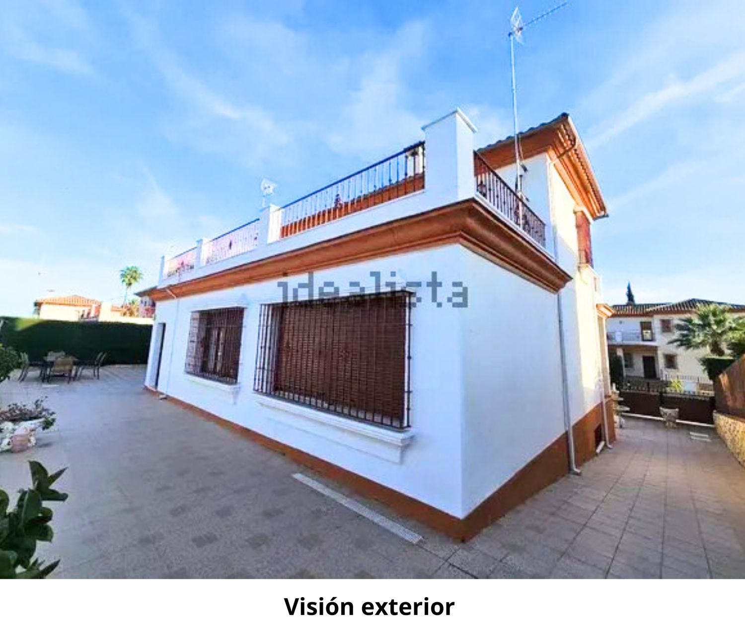 Casa independiente en calle Zarza s/n
