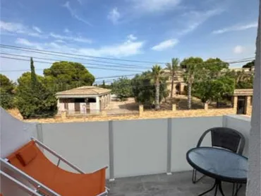 Casa adosada en Torrevieja lago jardin - Foto 4