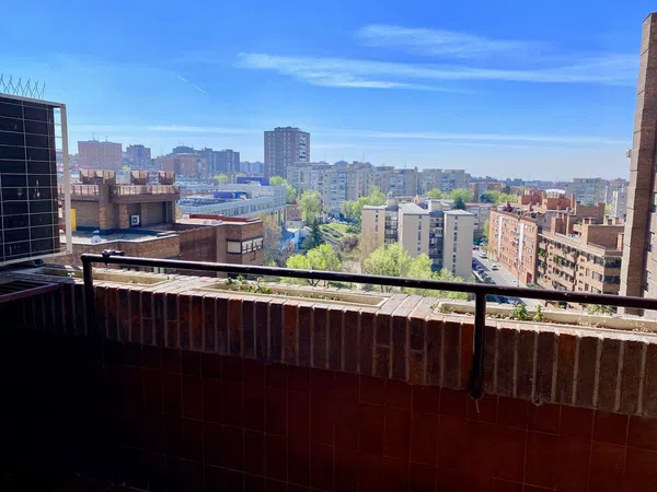 Piso en calle del Camino de los Vinateros, 53