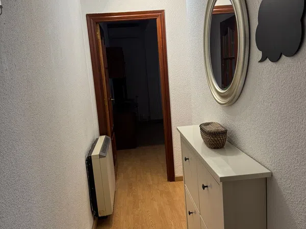 Piso en Reyes Católicos