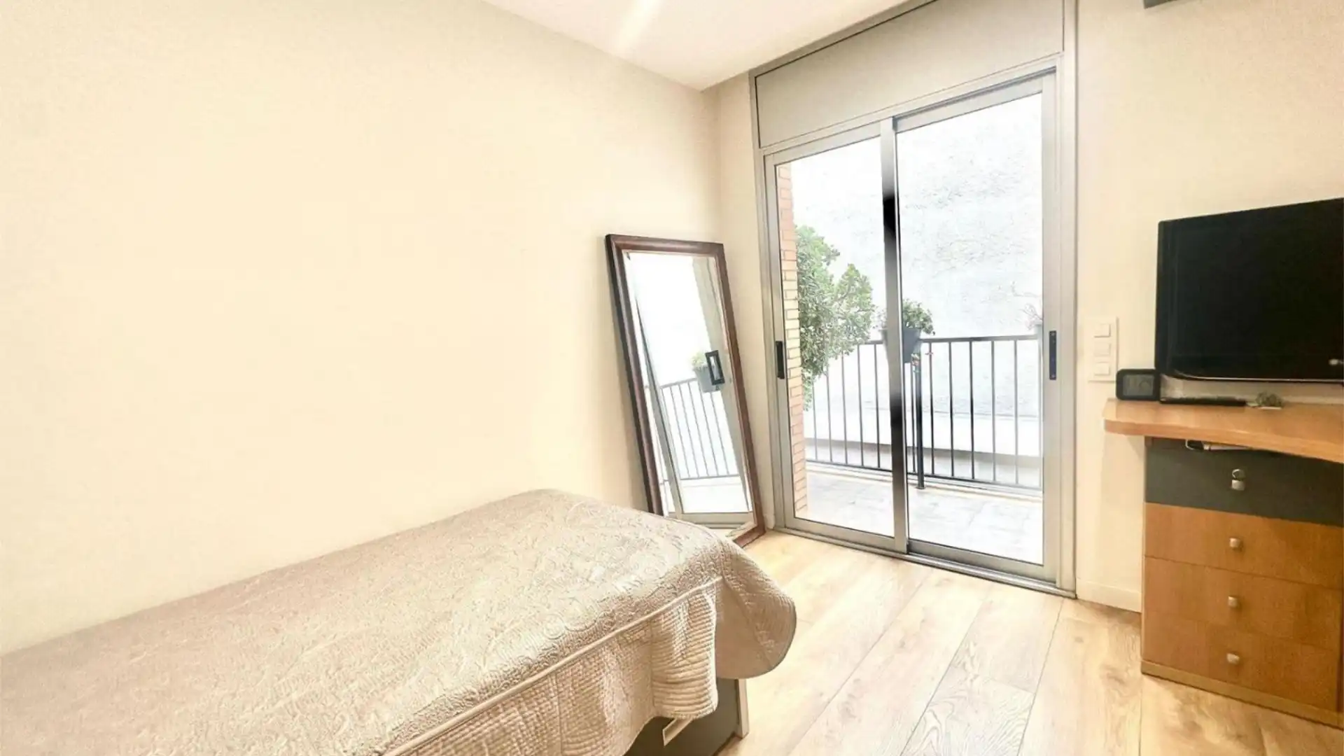 Piso en  Carrer Uva 1 - Foto 16