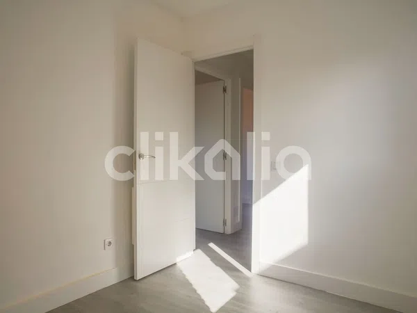 Piso en Travesía de la Virgen del Puerto - Foto 11